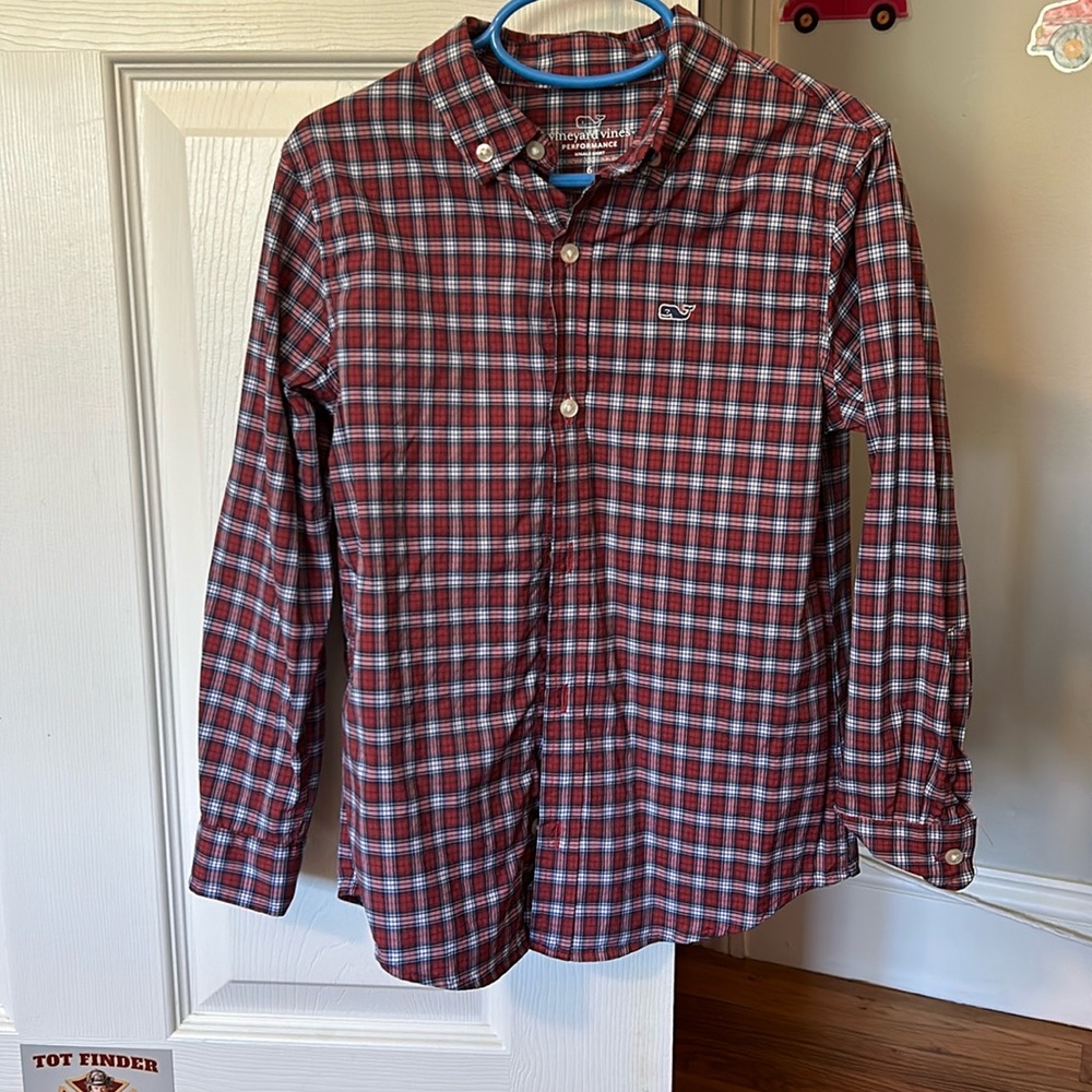 Vineyard Vines performance button down size 6